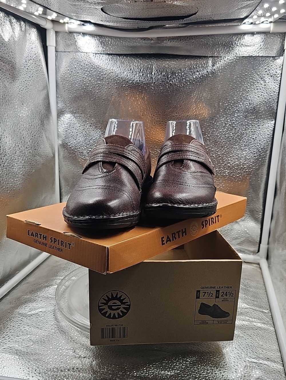 U Brown Earth Spirit Flats Size 7.5